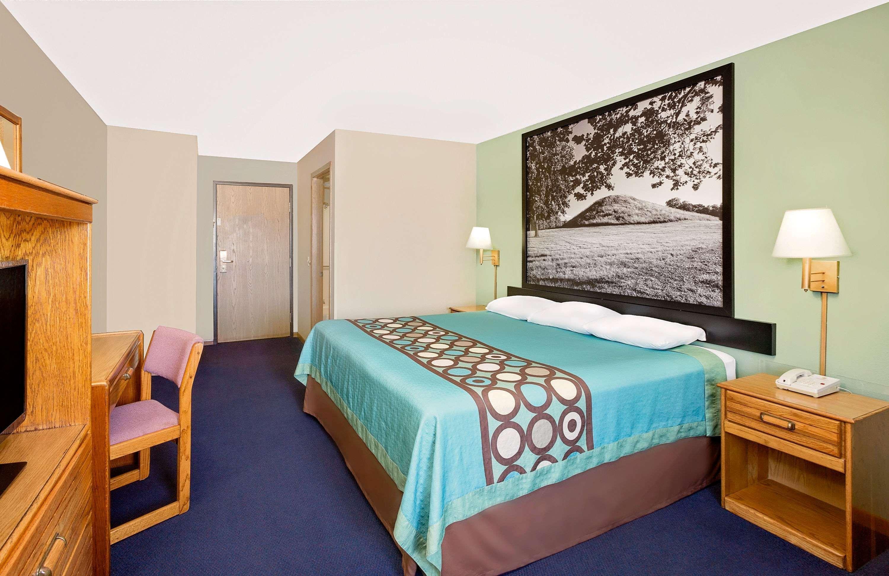 Motel Super 8 By Wyndham Macomb Exterior foto